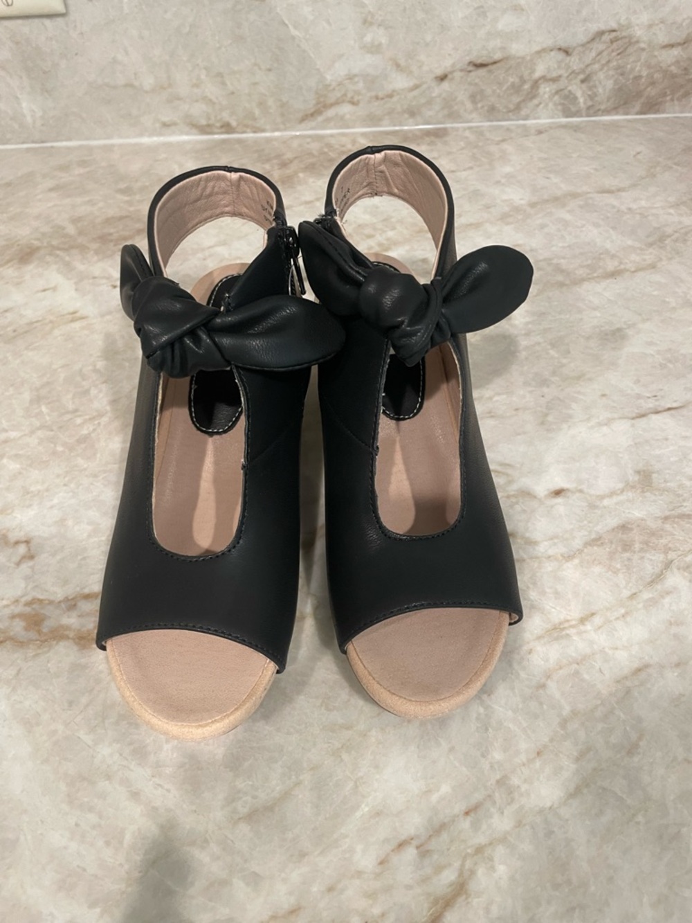 Black Bow-Accent Women's Mule Clog - Picture 3 of 10
